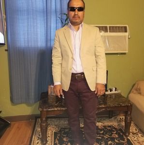 Meet your Posher, Eduardo